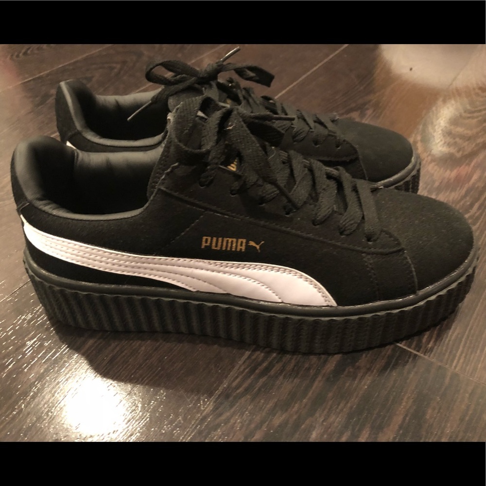 Black and white puma creepers.